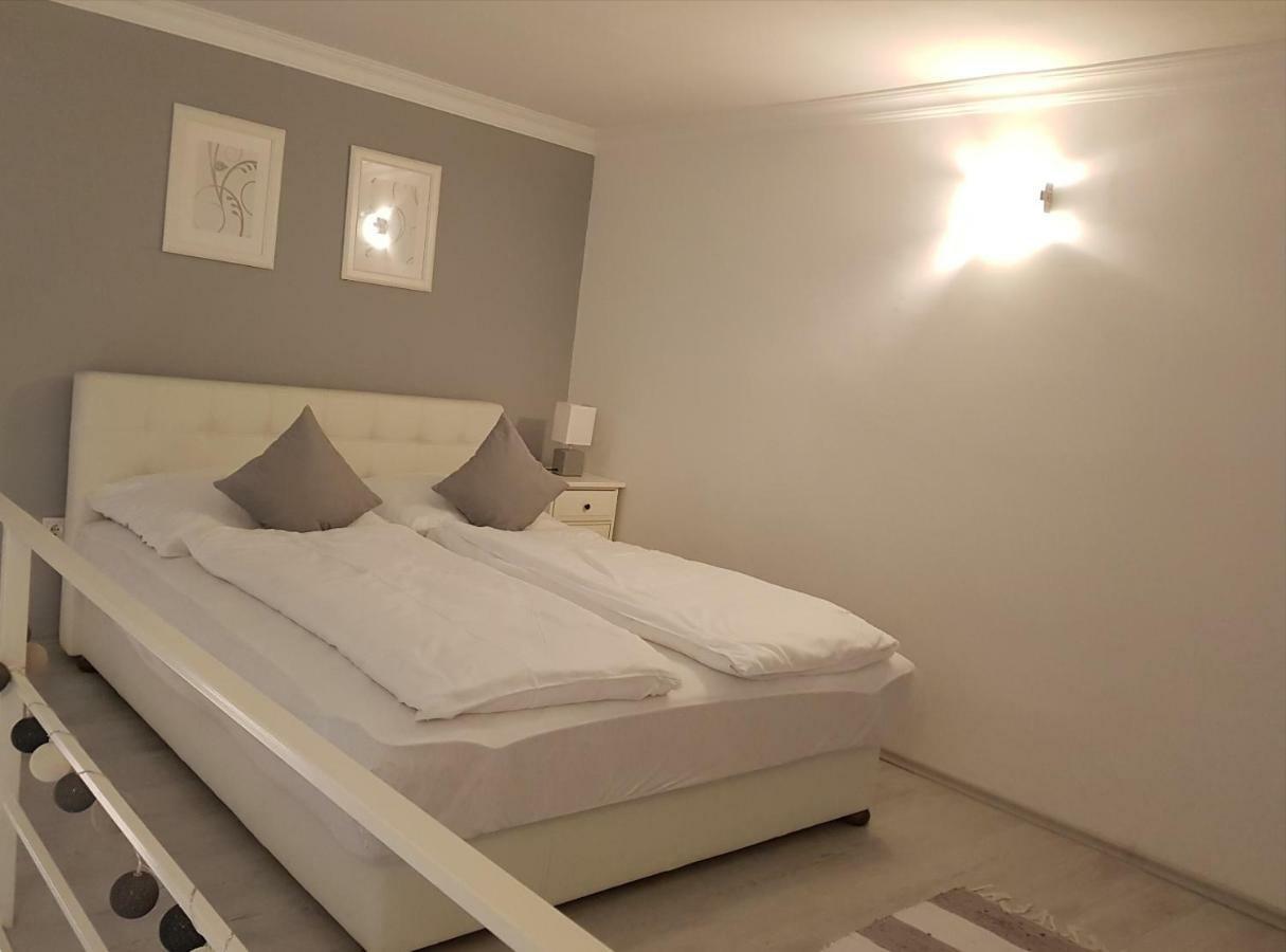 Little Luxury Apartment Budapest Esterno foto